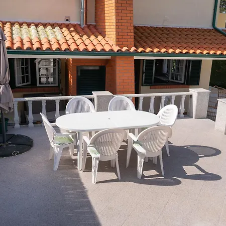 A Casa Da *